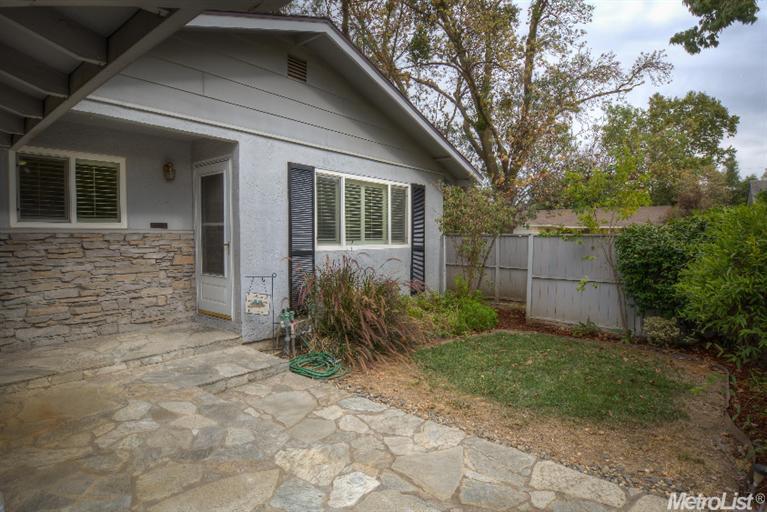 1306 Alder Pl, Davis, CA 95618 photo 5