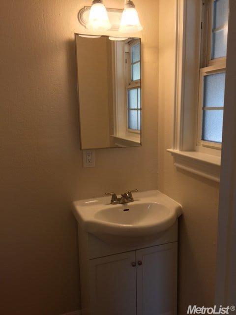 1533 Lassen Ave, Modesto, CA 95358 photo 9