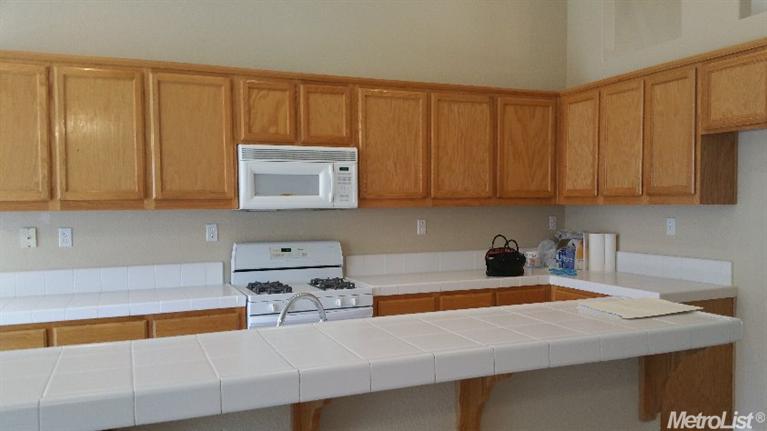 1024 Bristow St, Manteca, CA 95336 photo 1