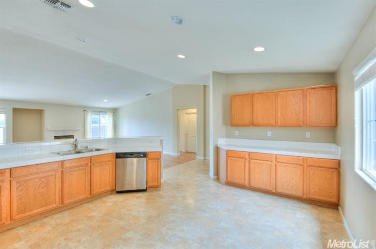 4321 Grafton Cir, Mather, CA 95655 photo 2