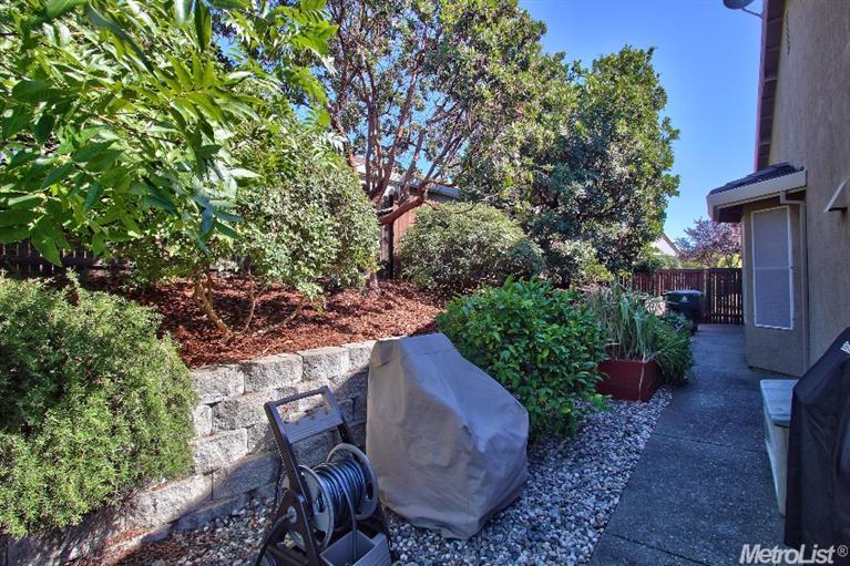 2805 Executive Ct, Rocklin, CA 95765 photo 4