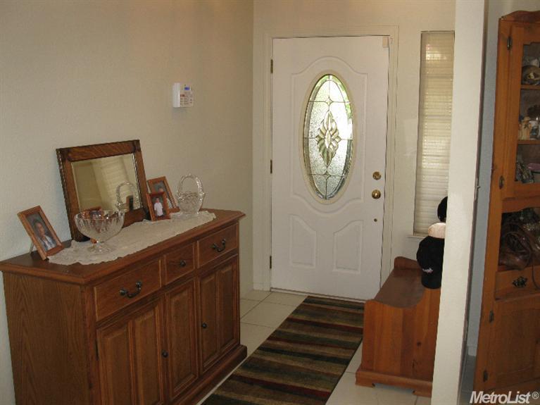 1910 Spring Valley Way, Tracy, CA 95377 photo 2