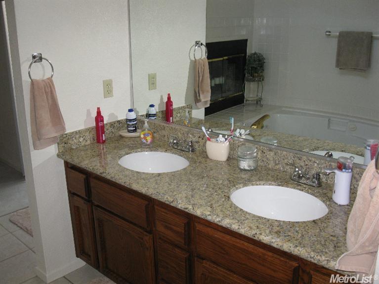 1910 Spring Valley Way, Tracy, CA 95377 photo 14