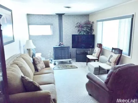1601 Primrose Ln, Modesto, CA 95355 photo 5