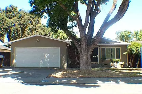 1601 Primrose Ln, Modesto, CA 95355 photo 1