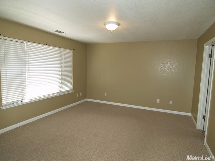 2104 Noelle Ct, Modesto, CA 95355 photo 12
