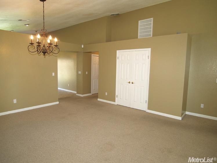 2104 Noelle Ct, Modesto, CA 95355 photo 7