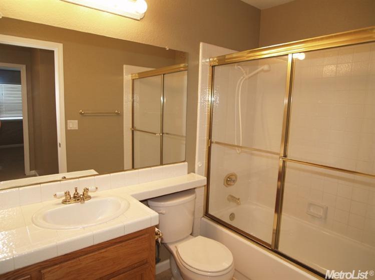 2104 Noelle Ct, Modesto, CA 95355 photo 18