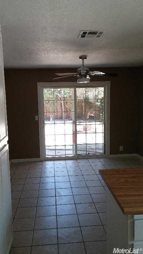 4044 Hennings Dr, Modesto, CA 95356 photo 2