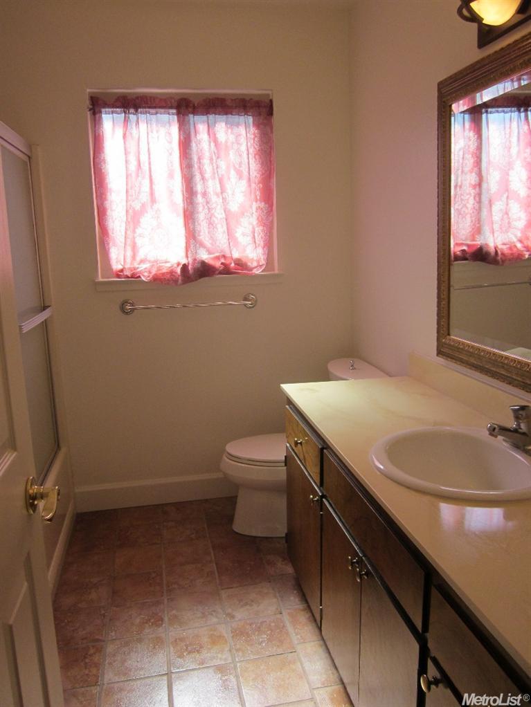 1229 Marymar Dr, Modesto, CA 95355 photo 2