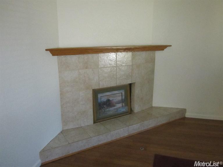 1229 Marymar Dr, Modesto, CA 95355 photo 4