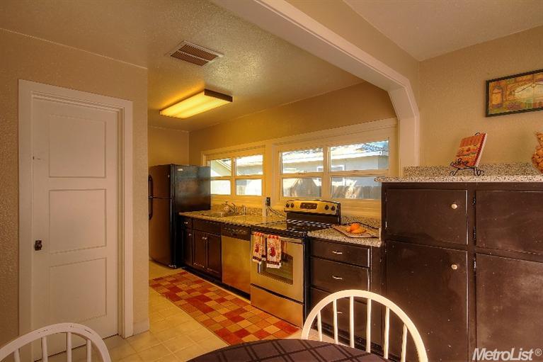 526 Hunter Ave, Modesto, CA 95350 photo 7