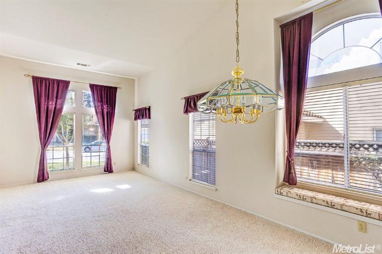 2304 Eagle Ct, Rocklin, CA 95677 photo 3