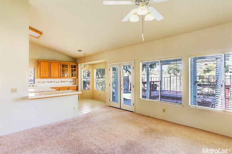 2304 Eagle Ct, Rocklin, CA 95677 photo 9