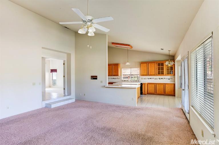 2304 Eagle Ct, Rocklin, CA 95677 photo 8