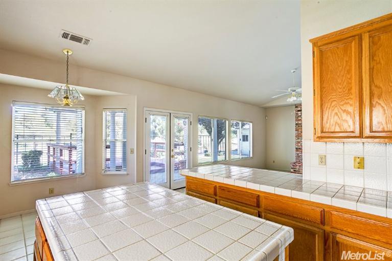 2304 Eagle Ct, Rocklin, CA 95677 photo 7