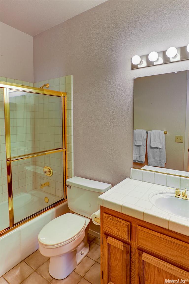 2304 Eagle Ct, Rocklin, CA 95677 photo 18