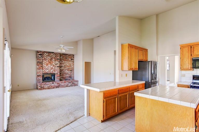 2304 Eagle Ct, Rocklin, CA 95677 photo 5