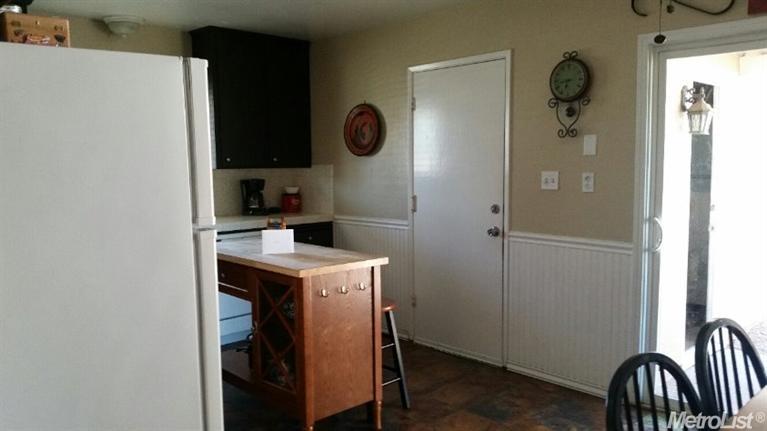 685 Carson Ave, Manteca, CA 95337 photo 3