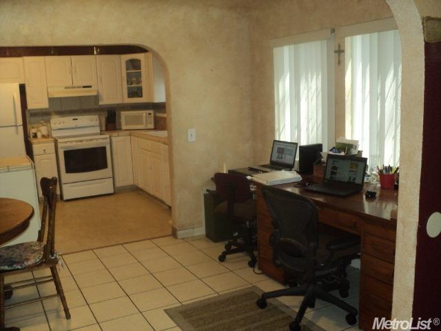 1605 Miller Ave, Modesto, CA 95350 photo 5
