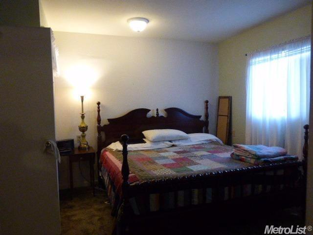 635 Elm Ave, Gustine, CA 95322 photo 8