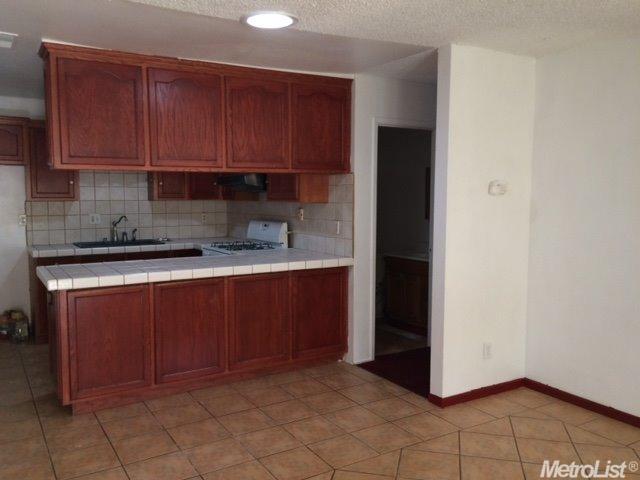 2632 San Ignacio Ave, Modesto, CA 95354 photo 4