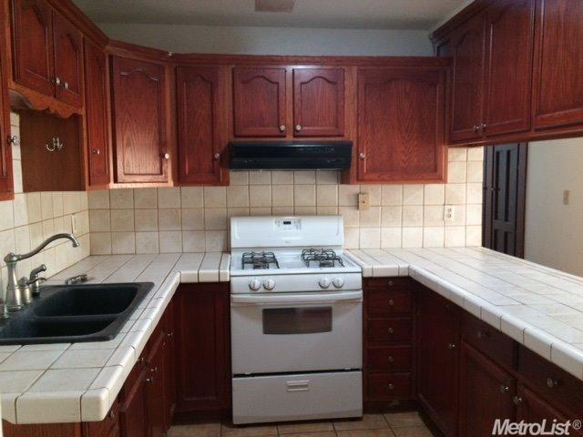 2632 San Ignacio Ave, Modesto, CA 95354 photo 3