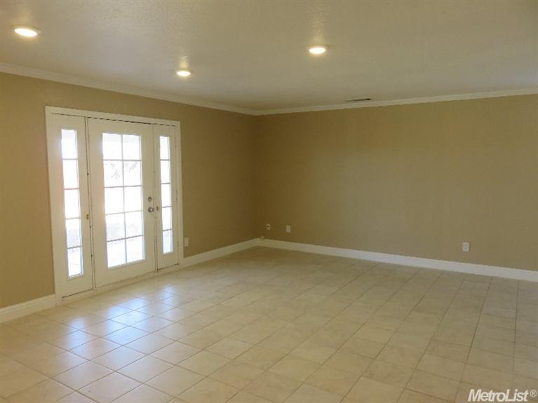 629 Cameron Way, Modesto, CA 95357 photo 7
