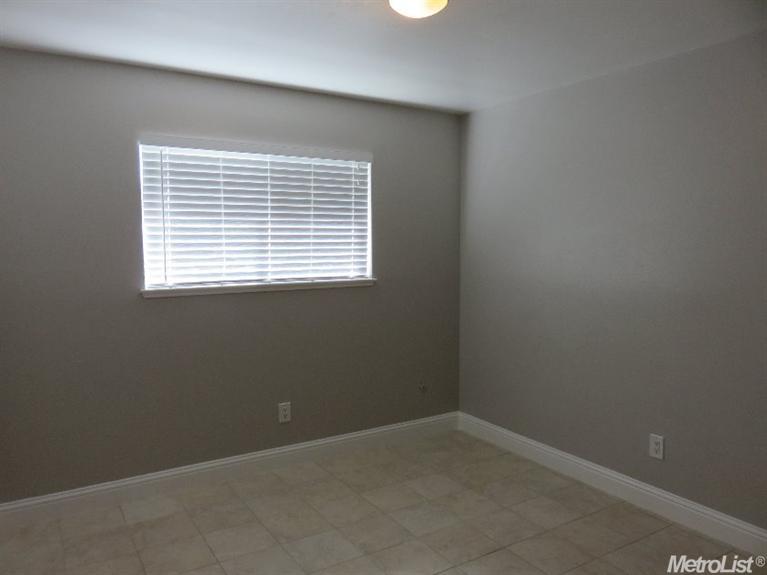 629 Cameron Way, Modesto, CA 95357 photo 12