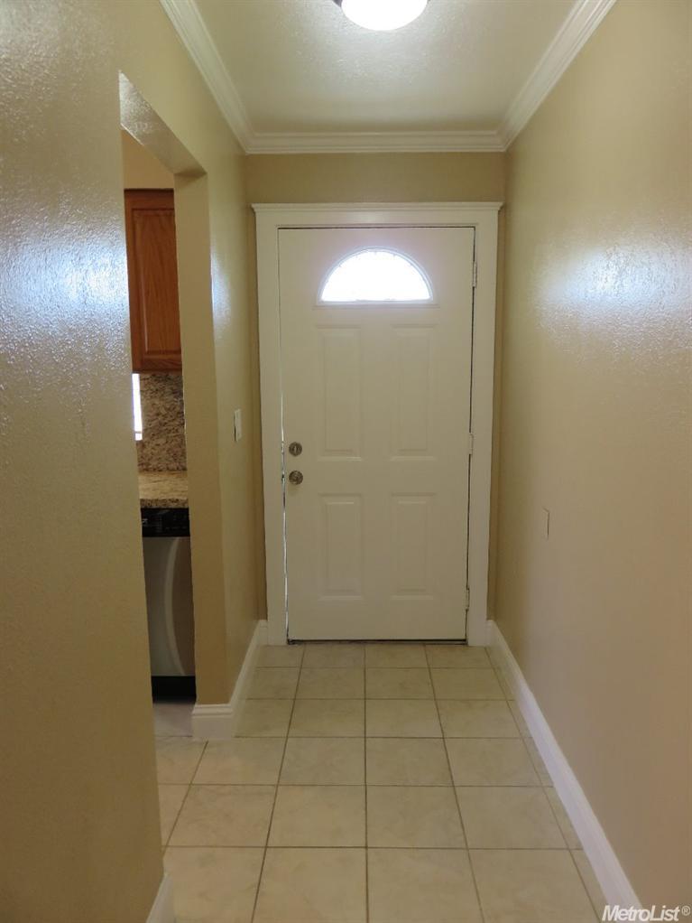 629 Cameron Way, Modesto, CA 95357 photo 1