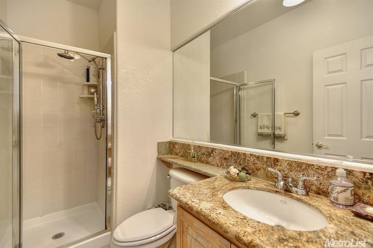 965 Cameron Dr, Folsom, CA 95630 photo 9