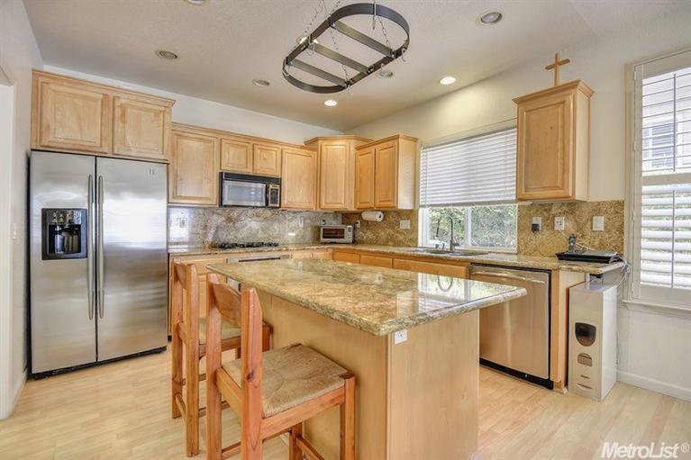 965 Cameron Dr, Folsom, CA 95630 photo 5