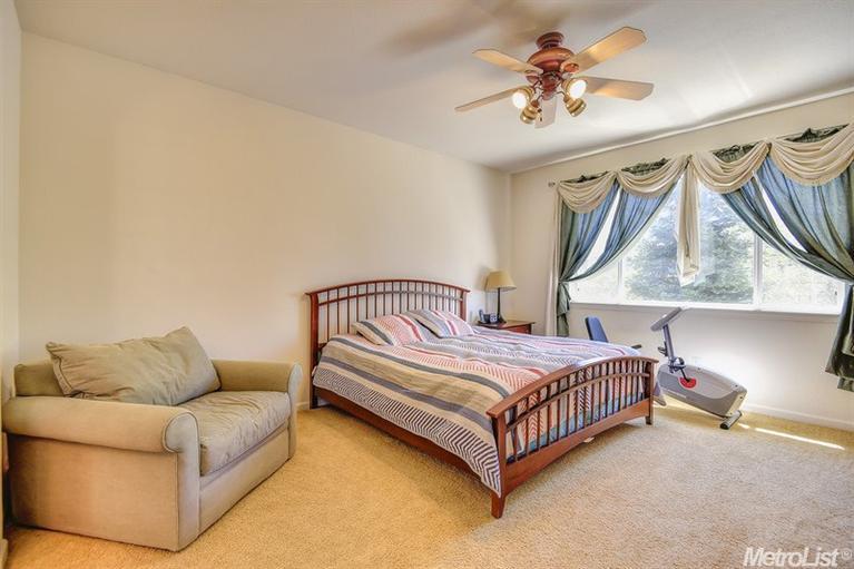 965 Cameron Dr, Folsom, CA 95630 photo 14