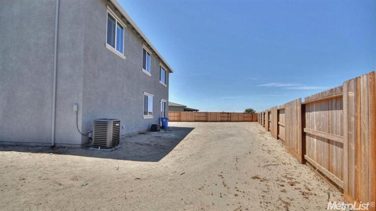 679 Sawtooth Ct, Manteca, CA 95337 photo 23