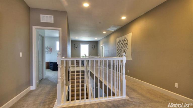 679 Sawtooth Ct, Manteca, CA 95337 photo 17