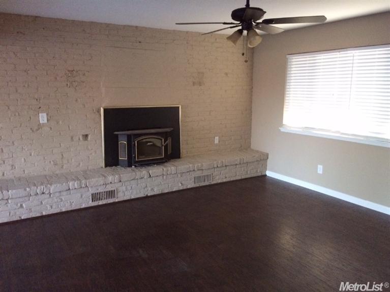 7690 Monterey Ave, Ceres, CA 95307 photo 2
