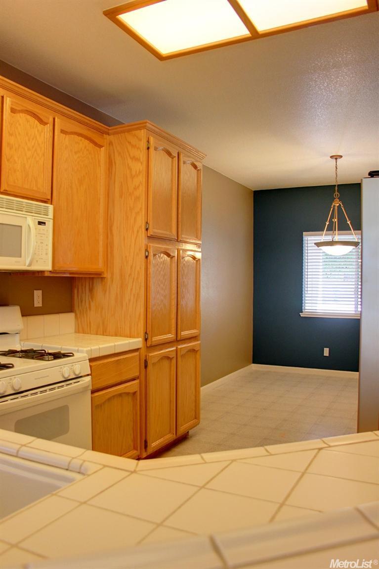 237 Buffet Ct, Folsom, CA 95630 photo 4