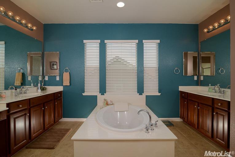 966 Campfire Cir, Rocklin, CA 95765 photo 10