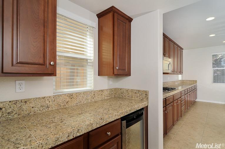 966 Campfire Cir, Rocklin, CA 95765 photo 8