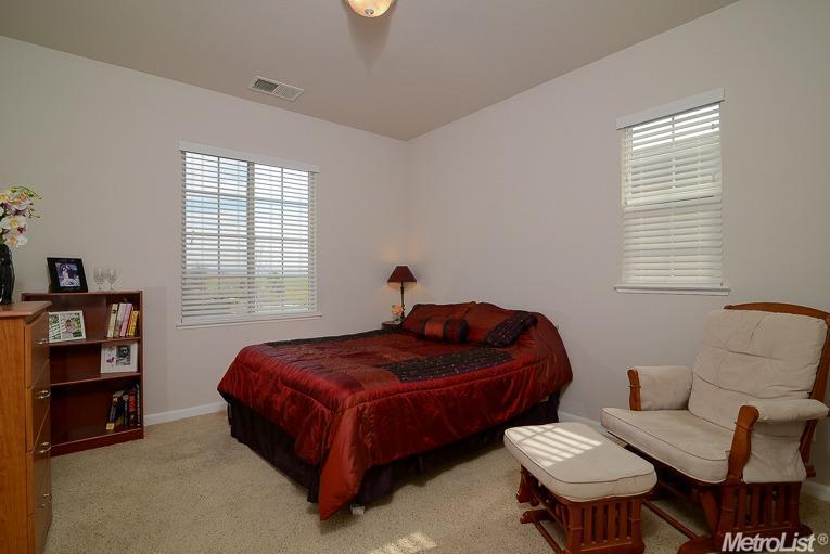 966 Campfire Cir, Rocklin, CA 95765 photo 12