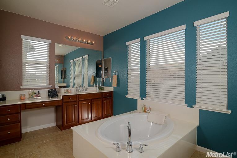 966 Campfire Cir, Rocklin, CA 95765 photo 11