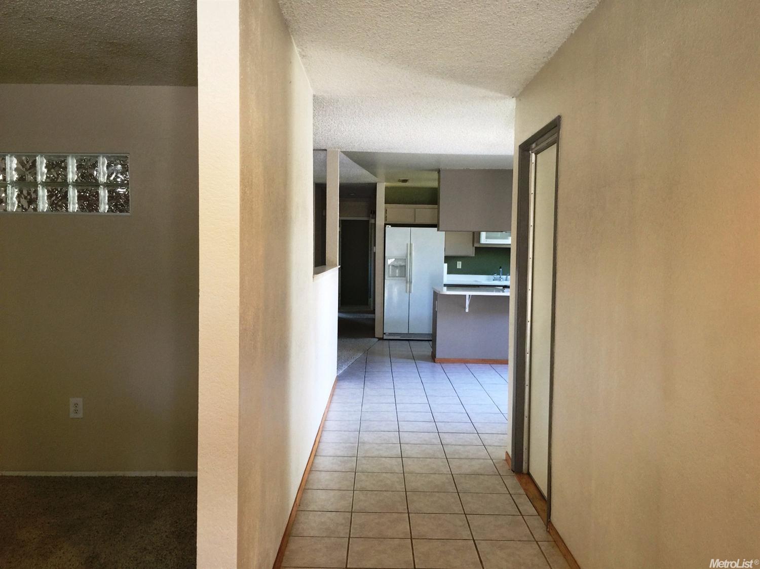1629 Galvez Ave, Modesto, CA 95355 photo 3