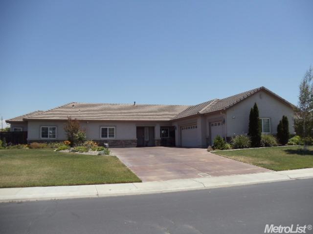 1114 Hailey Dr, Arbuckle, CA 95912 photo 1