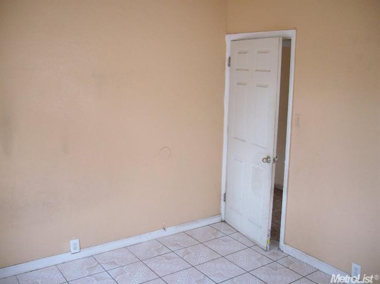 417 Oak, Modesto, CA 95351 photo 7