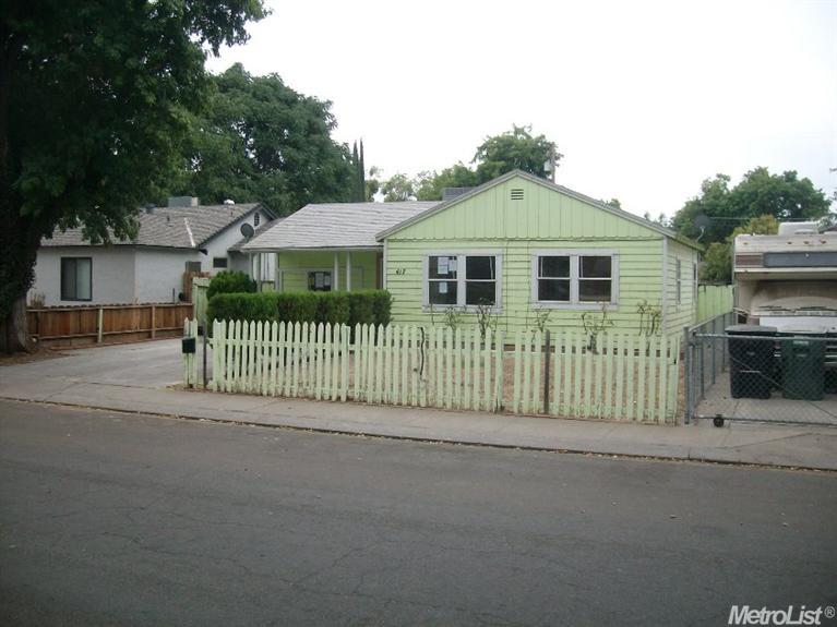 417 Oak, Modesto, CA 95351 photo 1