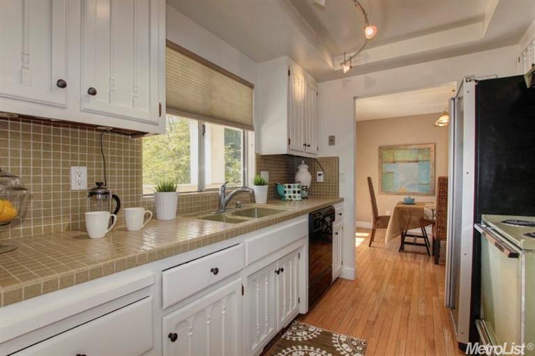 6404 Palm Dr, Carmichael, CA 95608 photo 8