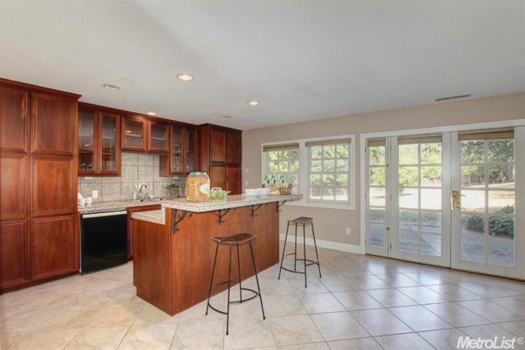 6404 Palm Dr, Carmichael, CA 95608 photo 17