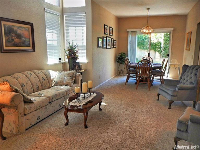 8513 Oakenshield Cir, Antelope, CA 95843 photo 2