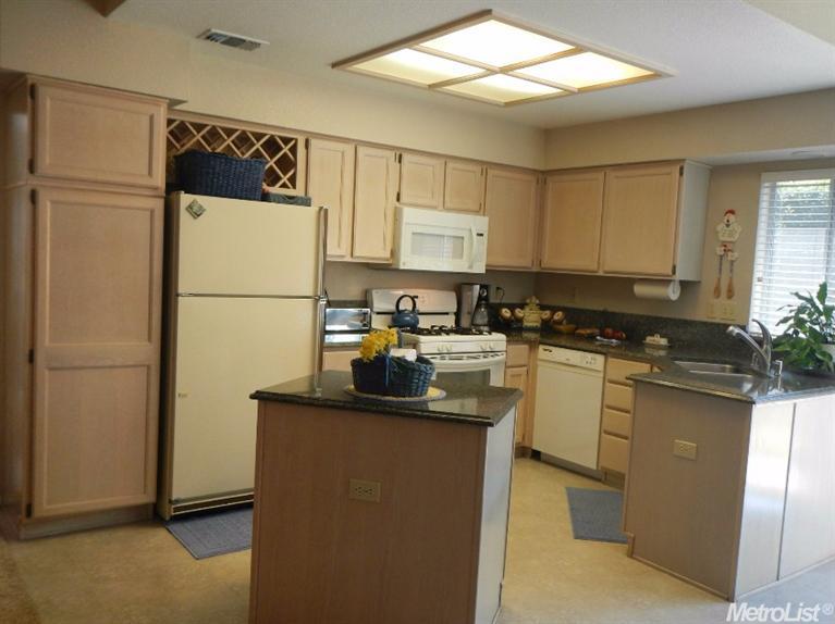8513 Oakenshield Cir, Antelope, CA 95843 photo 7