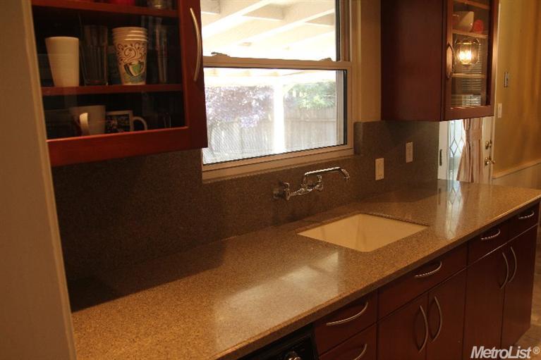 5013 Robander, Carmichael, CA 95608 photo 2